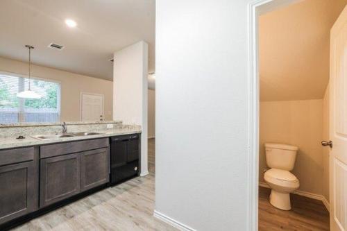 Bouvardia Way, Houston, Home For Rent in Spring - Image 1