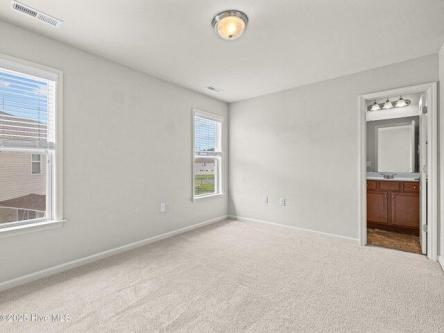 Boyington Place Rd, Midway Park, Home For Rent in Jacksonville - Image 1