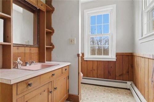 Brayton Rd, Smithfield, Home For Sale in Providence - Image 1
