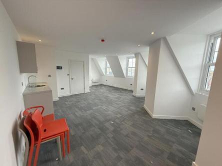 Broadway, Didcot, Office For Rent in Bromley - Image 1