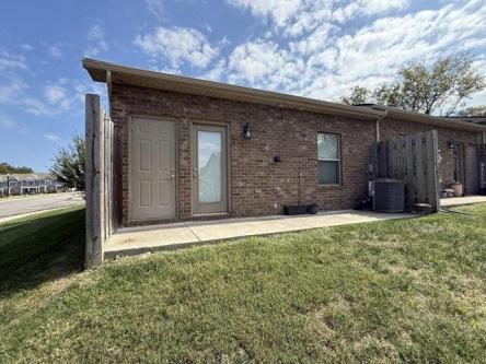 Buchanan Ct, Columbia, Home For Rent in Murfreesboro - Image 1