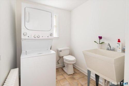 Byram Rd, Greenwich, Home For Sale in White Plains - Image 1