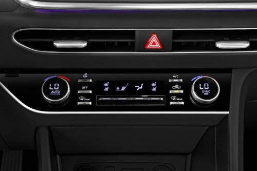 CAR HIRE/RENTAL in Ajman - Image 6