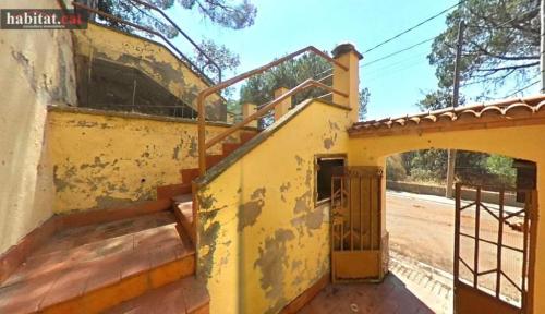 CASA A REFORMAR EN CAÑADA LLESSAMI - PIERA en Esparreguera - Imagen 1