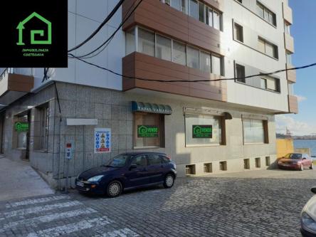 CASA AMPLIA - PARCELA PLANA - PISCINA en Vilagarcía de Arousa - Imagen 1