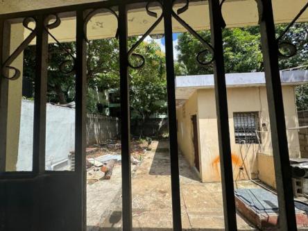 CASA COMERCIAL EN VENTA EN ALMA ROSA I en Los Minas - Imagen 3