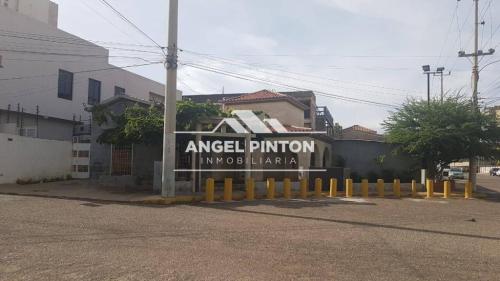 CASA COMERCIAL EN VENTA EN LAS MERCEDES MARACAIBO API 3754 en Maracaibo - Imagen 1
