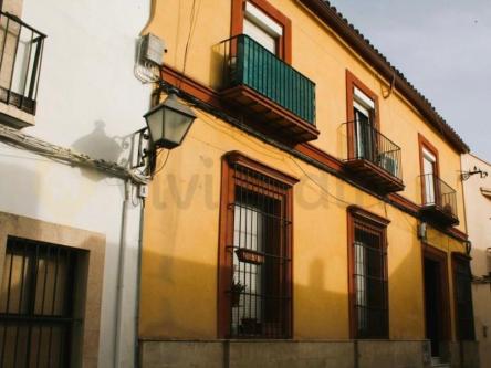 CASA DE VECINOS CON 8 APARTAMENTOS en Jerez de la Frontera - Imagen 1
