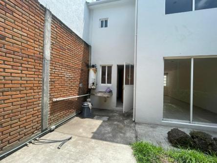 CASA EN RENTA EN PRIVADA, RESIDENCIAL LAS FUENTES. TOLUCA, MEX. en San Pedro Totoltepec - Imagen 7
