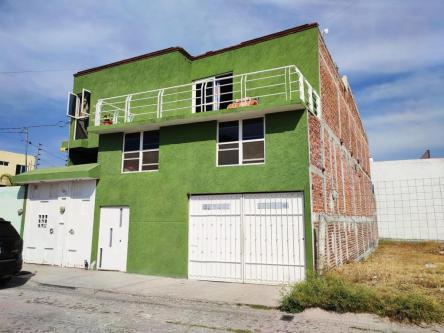 CASA EN RENTA/VENTA LOS ALAMOS CELAYA en Celaya - Imagen 1