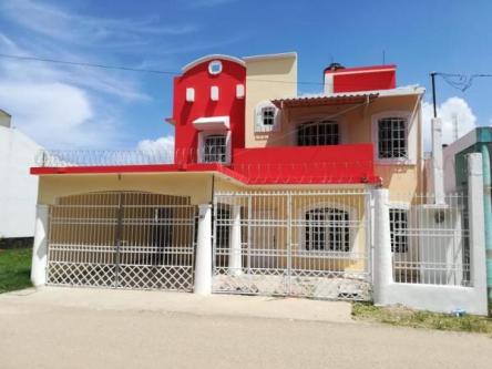 CASA EN RENTA en Morelia - Imagen 1