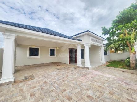 CASA PROYECTO CERRADO PISCINA Y PATIO LLANOS GURABO STGO. en Santiago - Imagen 2