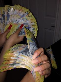 CENTREFOLDS OF SYDNEY IS LOOKING FOR LADIES! APPLY NOW in Newcastle - Image 6