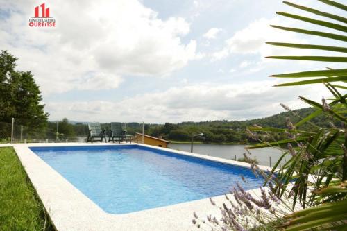 CHALET CON ESPECTACULARES VISTAS en Lalín - Imagen 1