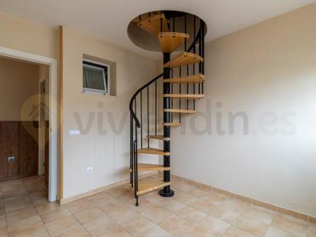 CHALET UNIFAMILIAR CON PISCINA EN EL ALMENDRAL en Puerto Real - Imagen 1