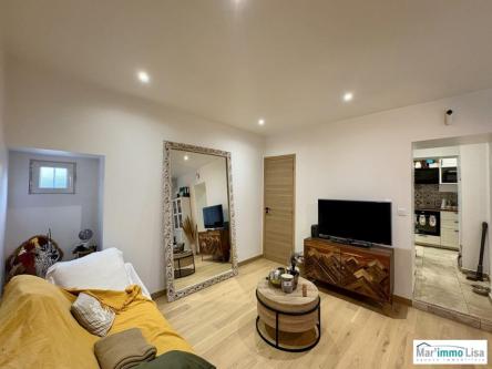 CHARMANT T2 RENOVE AVEC EXTERIEUR ET STATIONNEMENT à Allauch - Photo 1