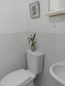 CONDO FOR RENT IN KAPITOLYO PASIG in Tatalon - Image 4