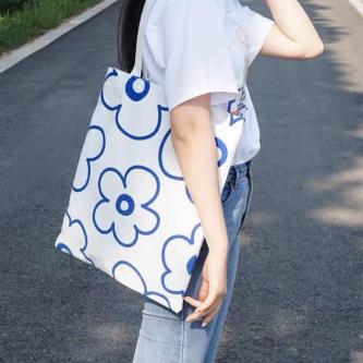 Canvas Bag Floral Pattern in Kampong Selayang - Image 1