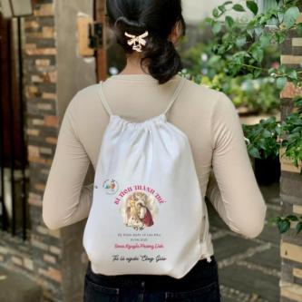 Canvas Bags, Drawstring Backpacks Printed with First Time … in Singapore - Image 1
