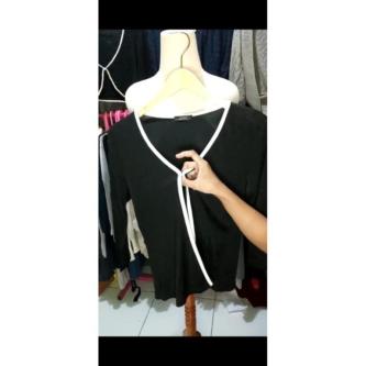 Cardigan** in Malacca Town - Image 1