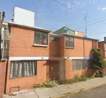 Casa en CONDOMINIO en Santa María Aztahuacán - Imagen 1