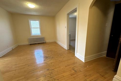 Charming Apartment for Rent in Wasaga Beach - Image 1