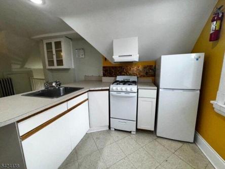 Chestnut St Unit,montclair, Home For Rent in Passaic - Image 1