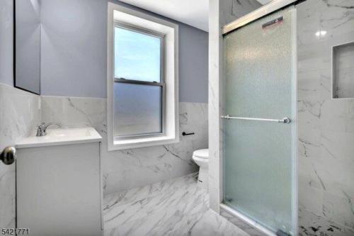 Clifton Ave, Newark, Home For Rent in Newark - Image 1