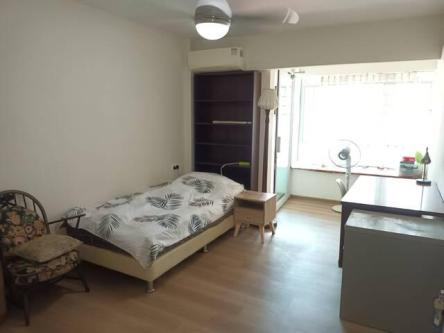 Coliving Single Room in Singapore - Image 1