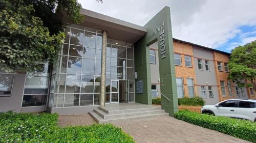 Commercial 2030-ref-17732 for Rent in Midstream Estate, … in Centurion - Image 1