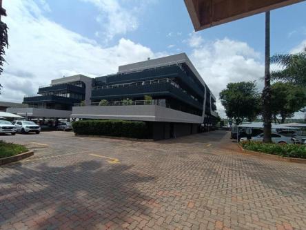 Commercial 2030-ref-18062 for Rent in Cresta, Randburg in Randburg - Image 1
