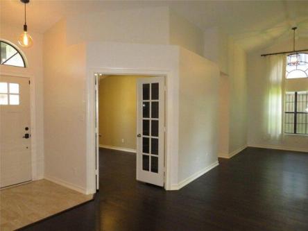 Crestmeadow St, Denton, Home For Rent in Denton - Image 1