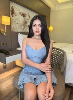 Curvy Escort With an Easy Style in Denpasar - Image 1