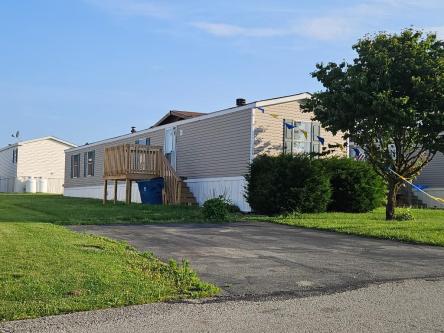 DIAMOND IN THE ROUGH! 1998 Fixer Upper in Great Falls - Image 1