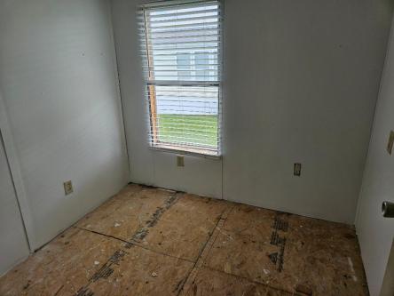 DIAMOND IN THE ROUGH! FIANCING AVAILABLE! in Great Falls - Image 3