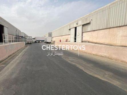 DIP2 | 92KW | VACANTWAREHOUSE WITH LOADING DOC in Dubai - Image 1