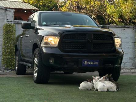 DODGE RAM 1500 LARAMIE 5.7 2017 IMPECABLE en Santiago de Chile - Imagen 1