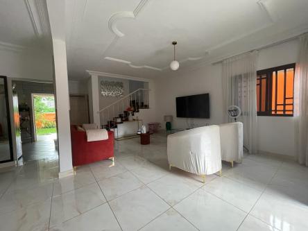 DUPLEX DE 05 PIECES - COCODY RIVIERA 3 CITE SYNACASSCI 2 à Abidjan - Photo 2