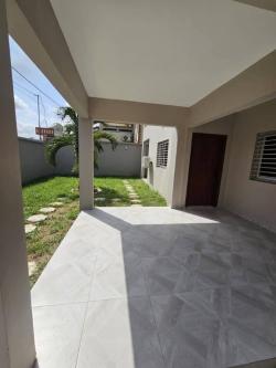 DUPLEX EN LOCATION A LA RIVIERA 4 SYNACASSI 1 à Abidjan - Photo 1