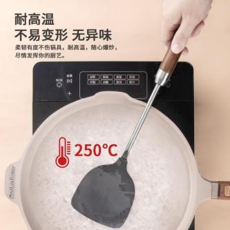老爹厨具食品级硅胶锅铲不粘锅专用耐高温炒菜家用实木柄防烫加厚Dad's Kitchenware Food-Grade … in Klang - Image 1