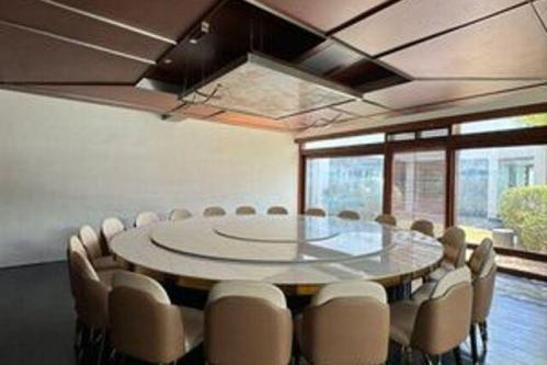 Dasmarinas, Makati, House For Rent in Makati - Image 1