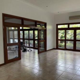 Dasmarinas, Makati, House For Rent in Makati - Image 1