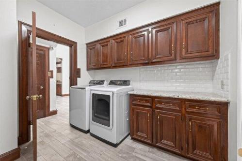 Dawnbrook Dr, Houston, Home For Rent in Spring - Image 1