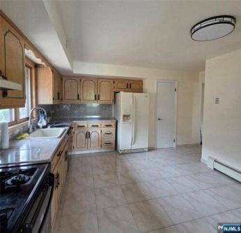 Day Ave Unit Nd, Ridgefield, Home For Rent in North Bergen - Image 1