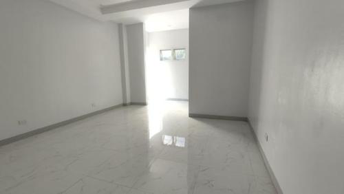 Dela Cruz, Bamban, Office For Rent in Capas - Image 1
