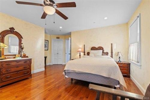 Delaware Ave, Long Beach, Home For Rent in Long Beach - Image 1