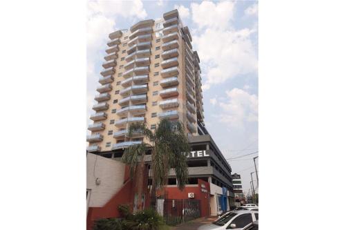 Departamento super amplio en el edificio Radio Parque en Encarnación - Imagen 2