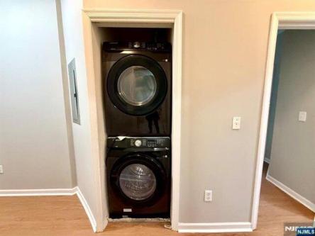 Dey St Unit,harrison, Home For Rent in Newark - Image 1