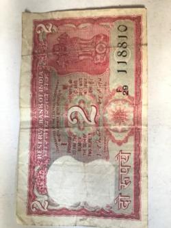 Different 2 RUPEES Currency Notes India in Srinagar - Image 4