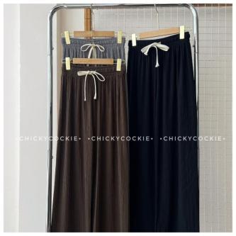 Drawstring elastic pants in Ipoh - Image 1